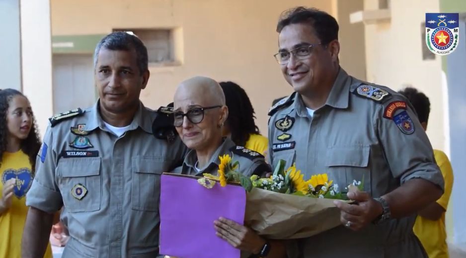 PM alagoana diagnosticada com câncer é homenageada