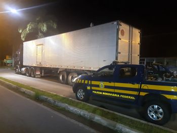 PRF apreende mais de mil caixas de bebida alcoólica sem nota fiscal em AL