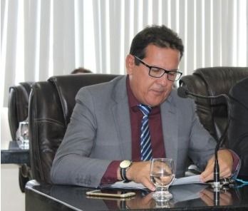 Vereador reforça campanha viabilizando máscara de proteção em Delmiro/AL