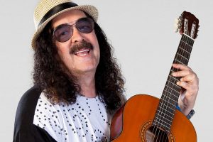 Morre aos 72 anos cantor baiano Moraes Moreira