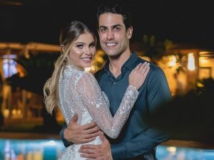 Bárbara Evans se casa em cerimônia enxuta, em meio à pandemia da covid-19