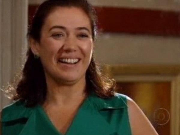 Griselda flagra Tereza Cristina na cama com Pereirinha