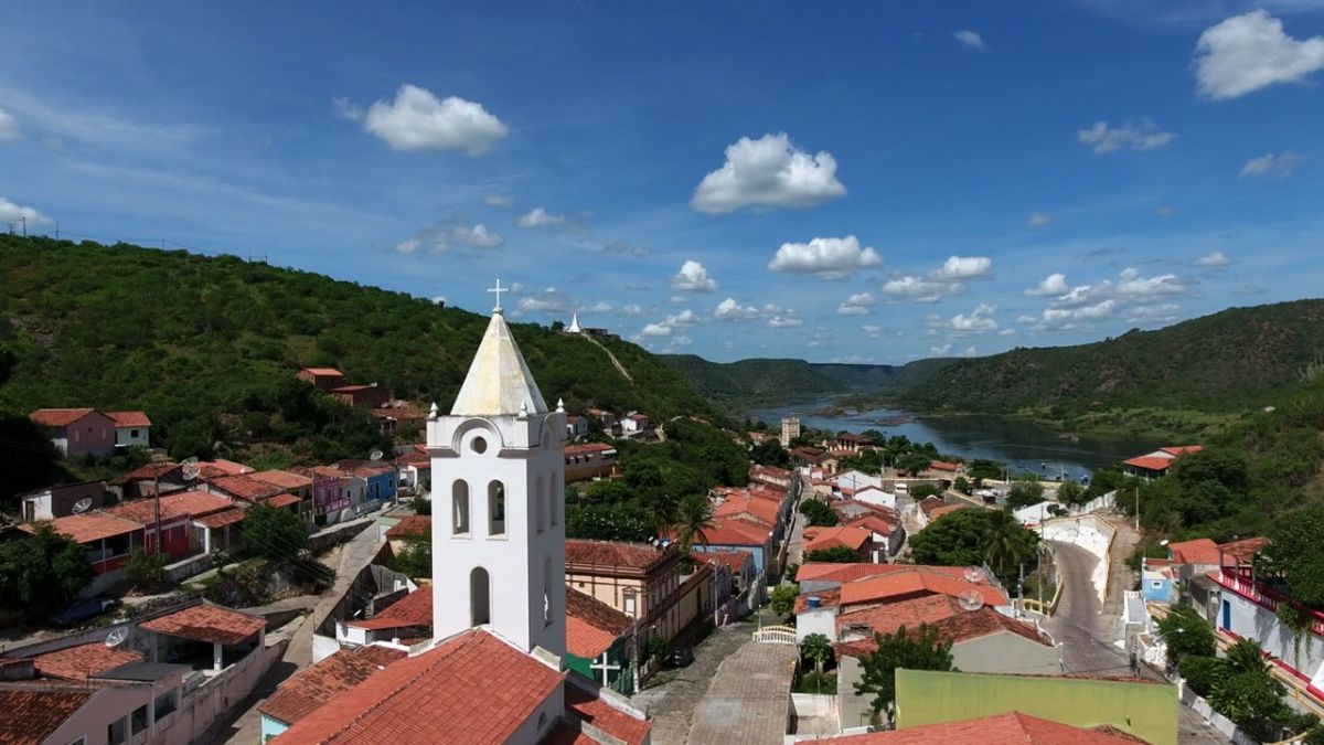 Empresários reagem contra vereadores exigindo aprovação de projeto turístico