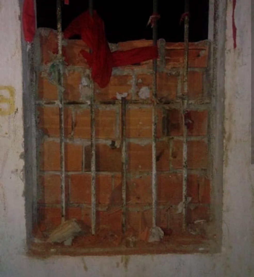 Policiais penais impedem fuga de presos do Cadeião, em Maceió