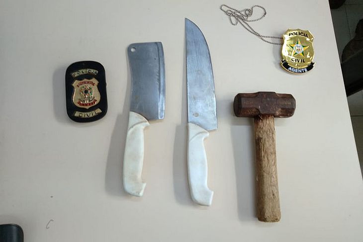 Polícia encontra em açude armas utilizadas em morte de adolescente em Jacaré dos Homens