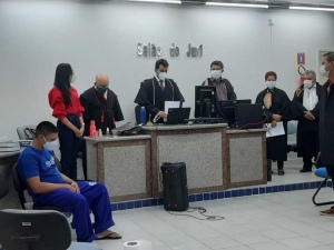 Acusado de matar mulher que defendeu irmã é condenado a 23 anos de prisão