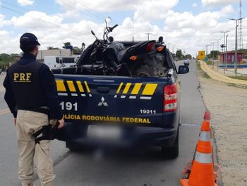 PRF prende quatro pessoas em ocorrências distintas durante o feriado em Alagoas