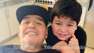 Em áudio dias antes de morrer, Maradona pede para que padrasto cuide de seu filho: ‘Meu anjo’