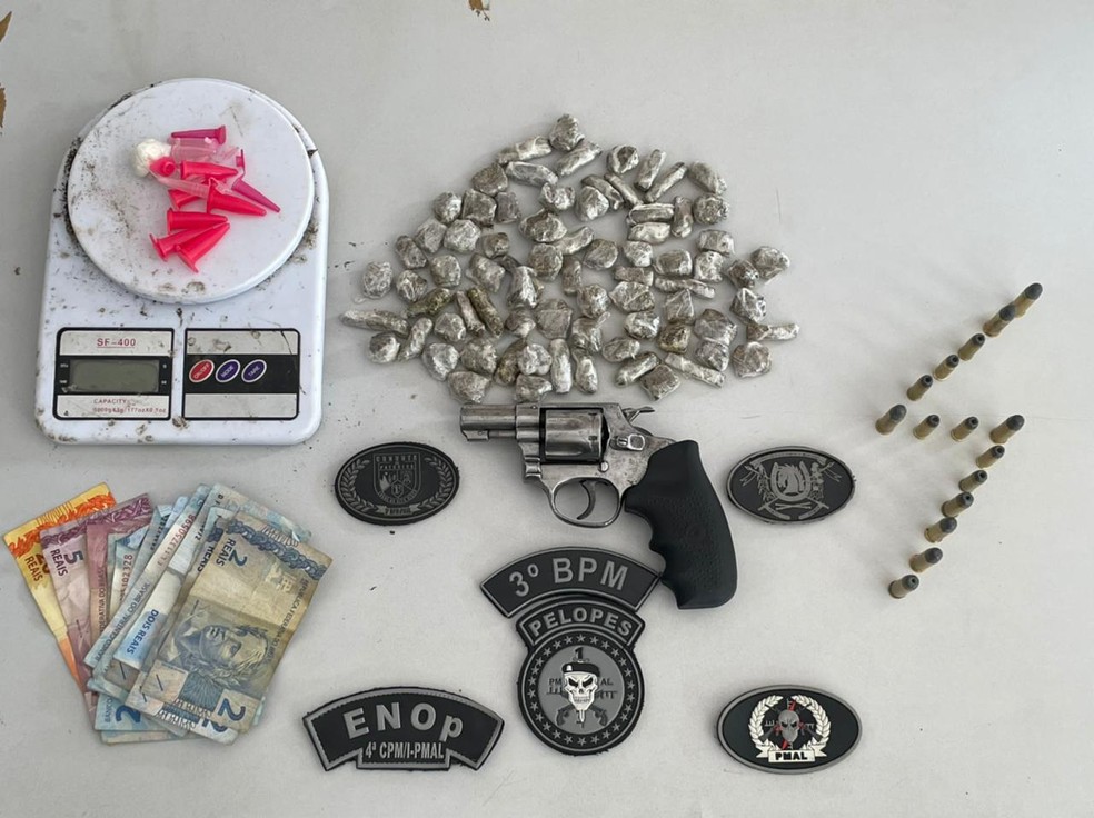 Adolescente é apreendido em Arapiraca, AL, suspeito de tráfico de drogas