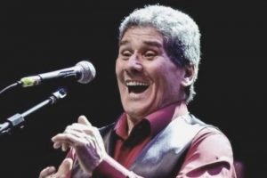Izael Caldeira, músico do Demônios da Garoa, morre vítima da Covid-19