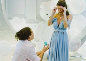 Whindersson Nunes pede Maria Lina em casamento durante chá revelação