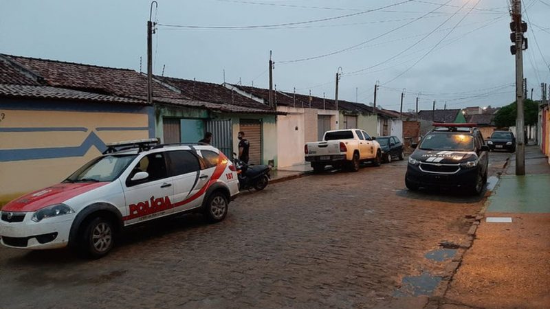 Mais dois homens são presos por suspeita de envolvimento no assassinato de jovem em Arapiraca