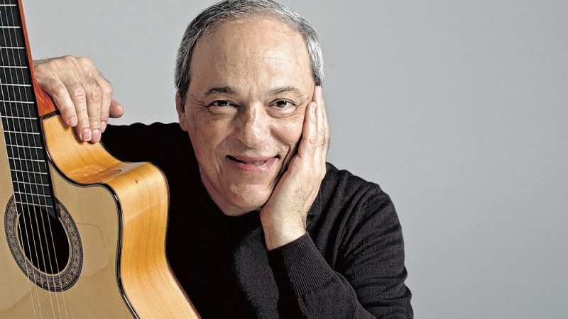 Toquinho é acusado de não ligar nem ajudar o neto há dois anos