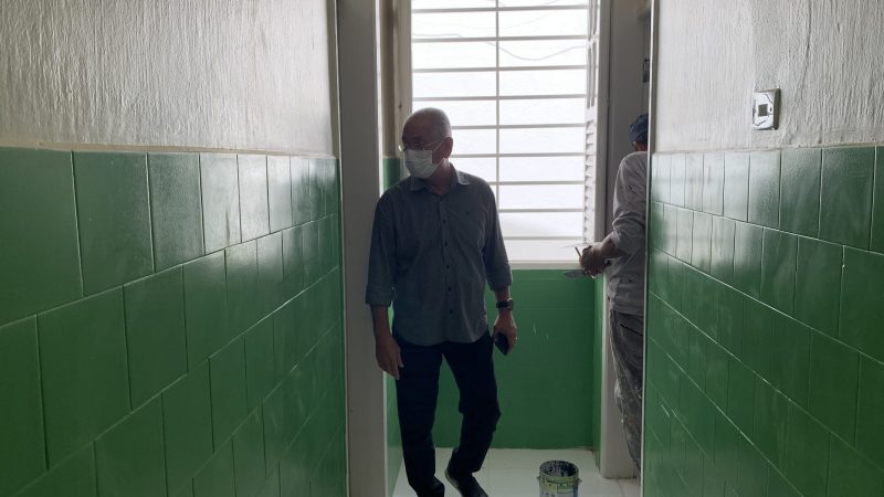 Secretário municipal visita obras da Saúde, em Palmeira