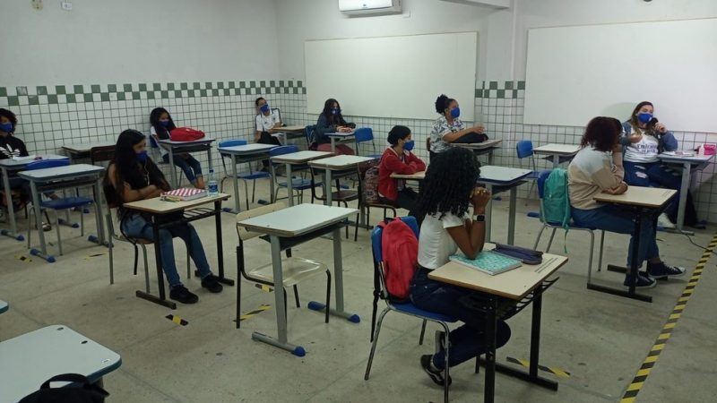 Lançado edital para 576 vagas em processo seletivo para educação de Maceió
