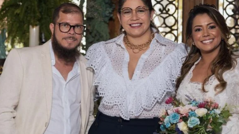 Viúva do tio de Marília Mendonça publica bilhetes deixados pelo marido