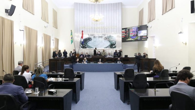 Deputados repercutem falta de água e pretendem convocar BRK, Casal e Arsal para esclarecimentos