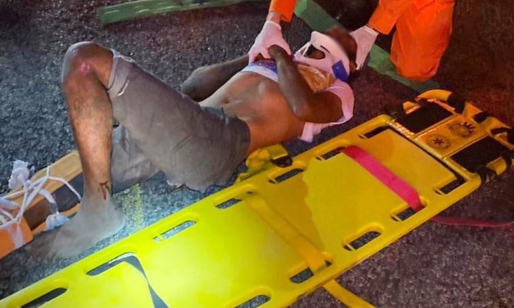 Colisão entre moto e carroça deixa três feridos em São José da Tapera