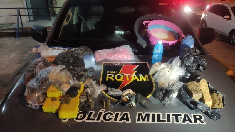 Polícia apreende mais de 8 kg de drogas e prende quatro suspeitos no Centro de Maceió