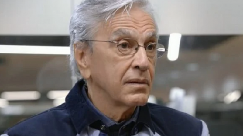 Caetano Veloso, de 79 anos, testa positivo para a Covid-19