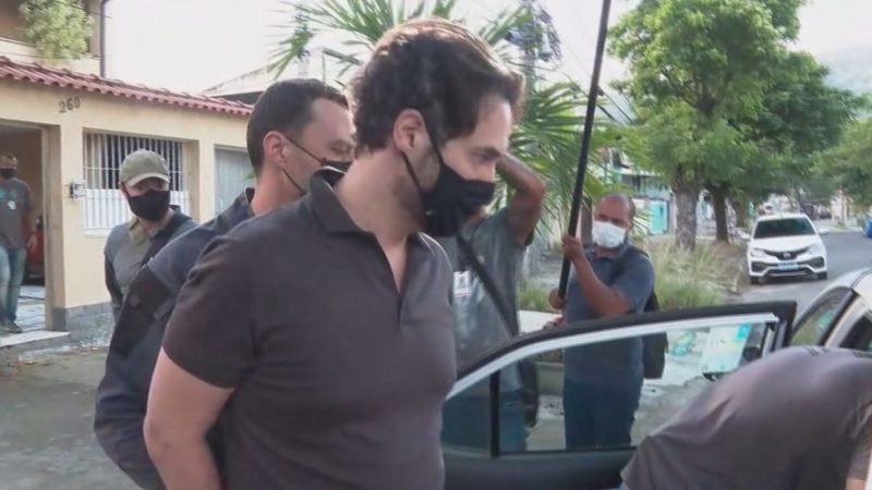 À polícia, Jairinho disse nunca ter atuado como médico, mas já teve receituário e deu plantões em hospitais, revela livro