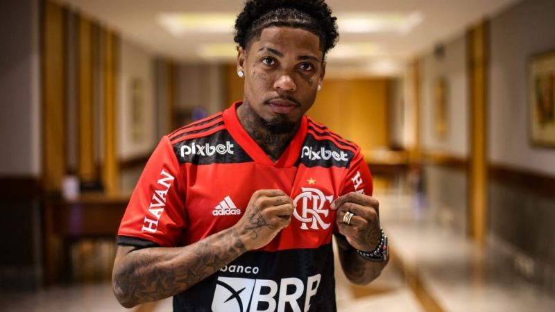 Flamengo fecha contrato com atacante alagoano que estava no futebol paulista
