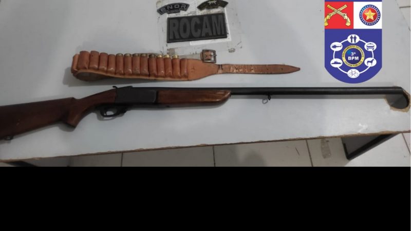 Homem é preso com espingarda e munições em Feira Grande