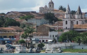Penedo proíbe festas públicas e privadas e blocos de rua durante o carnaval