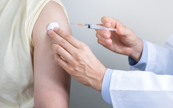 Informe: novos locais de vacinação contra a Covid-19 e CTT