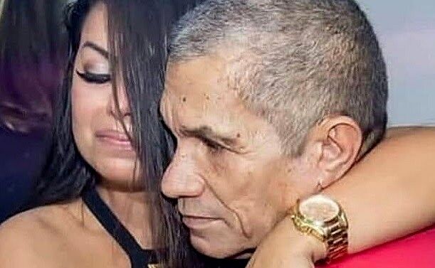 Pai de Paulinha Abelha, que deu apelido para cantora, não sabe de morte da filha