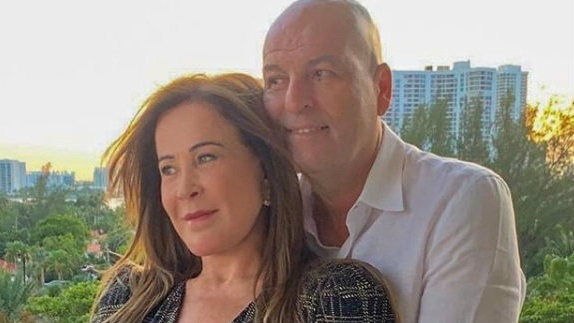 Com o namorado, Zilu viaja para Boston para curtir show de Rick e Renner