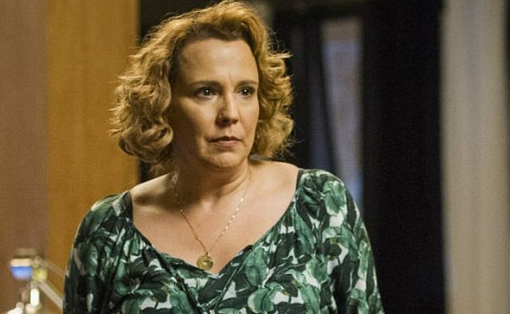 Ana Beatriz Nogueira fará operação após descobrir câncer no pulmão