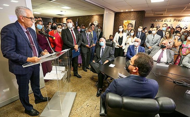 Com quase 30 anos de magistratura, Ivan Brito assume o cargo de desembargador no TJ-AL