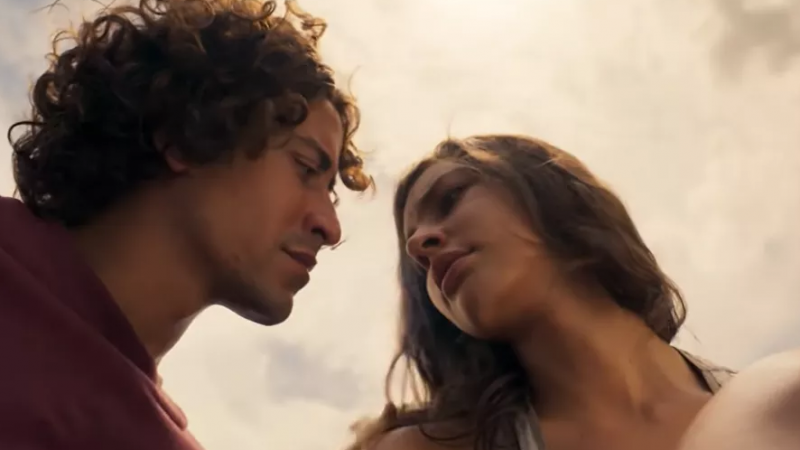 No capítulo desta quinta, Juma quer transar com Jove, mas ele se recusa