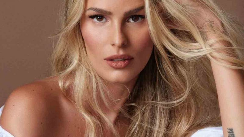 Yasmin Brunet diz que governo esconde existência de extraterrestres