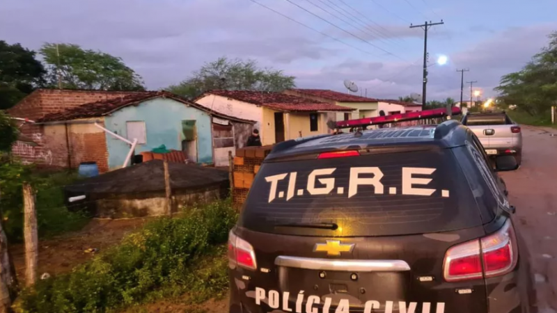 Operação integrada cumpre mandados no Sertão de Alagoas e prende duas pessoas envolvidas com drogas