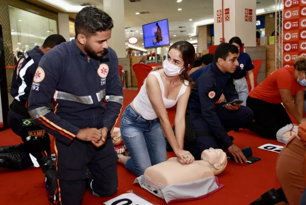 Samu realiza capacitação gratuita em reanimação cardiopulmonar em Maceió