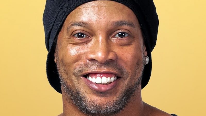 Por falta de pagamento de pensão, Ronaldinho Gaúcho tem bens penhorados