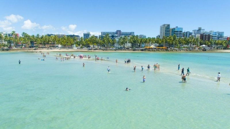 Maceió está entre destinos mais procurados do país nos últimos dois meses
