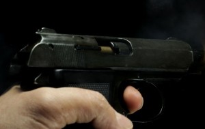 Um homem morre e outro fica ferido em atentado a tiros na Barra de São Miguel