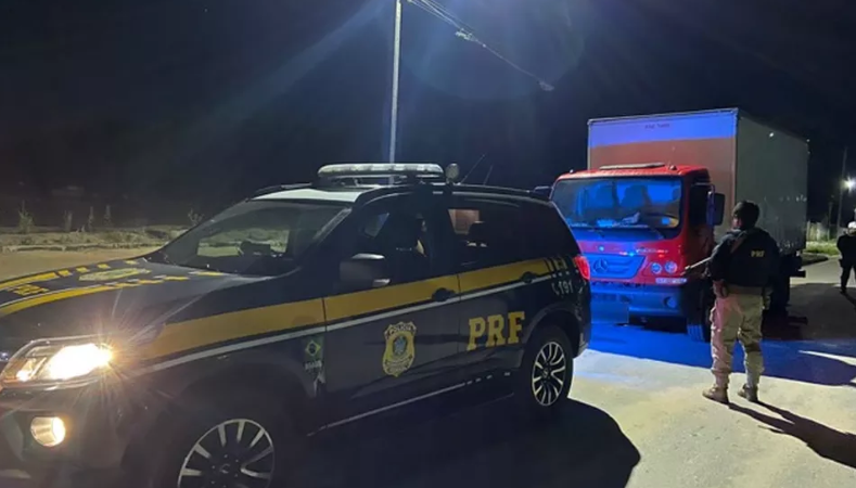 Suspeito de roubo de caminhão é preso após perseguição policial de Alagoas até Pernambuco