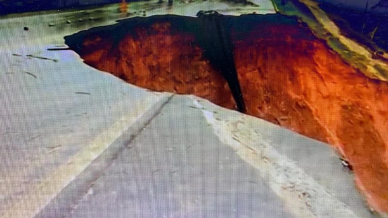 Crateras interditam trechos de BRs em quatro municípios de Alagoas