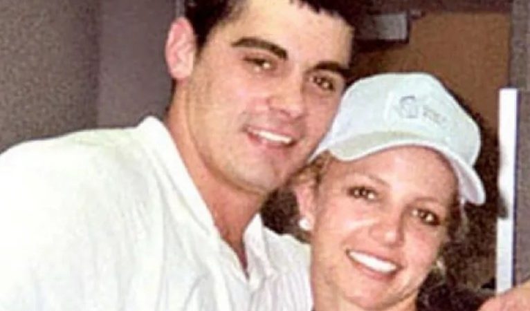 Ex-marido de Britney Spears é condenado por invadir casamento da cantora