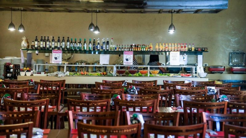 Pandemia: mais de um quarto dos bares e restaurantes de Alagoas ainda trabalham no prejuízo