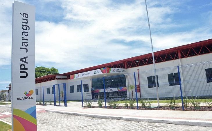 Durante briga, homem é ferido com espeto de churrasco na Ponta Verde