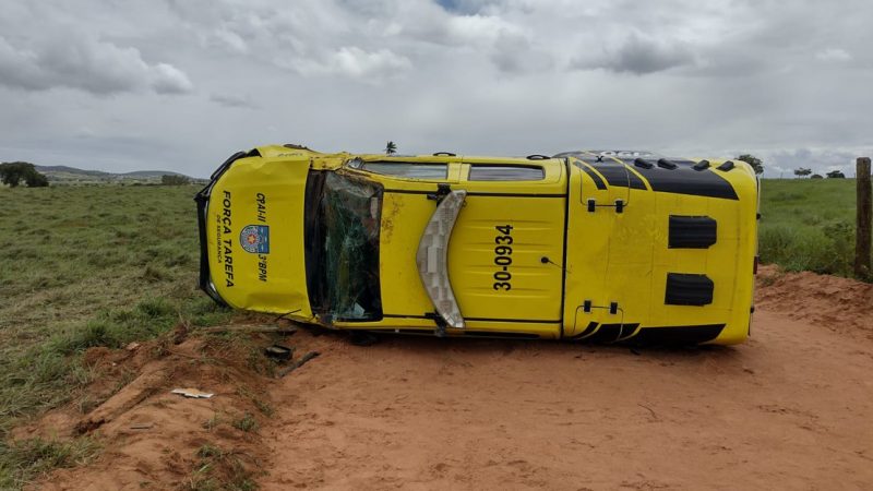 Perseguição termina com dois presos e viatura da PM capotada em Arapiraca