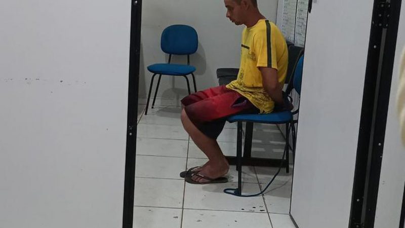 Homem tenta matar vizinho com golpes de faca e é preso em Craíbas