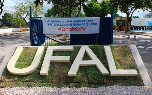 Justiça mantém matrículas de alunas condenadas por fraudar sistema de cotas