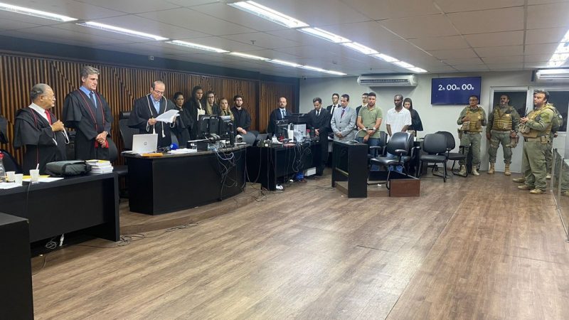 Júri condena dois dos três réus acusados de matar advogado em escritório na Ponta Verde