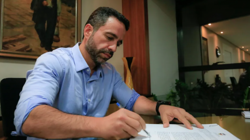 Defesa de Paula Dantas recorre ao STF para ter acesso ao processo que resultou no seu afastamento do cargo de governador de AL